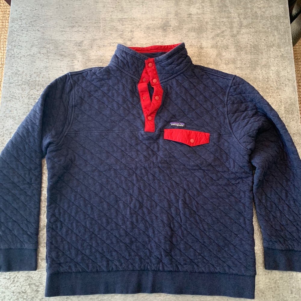 Patagonia men’s sweatshirt